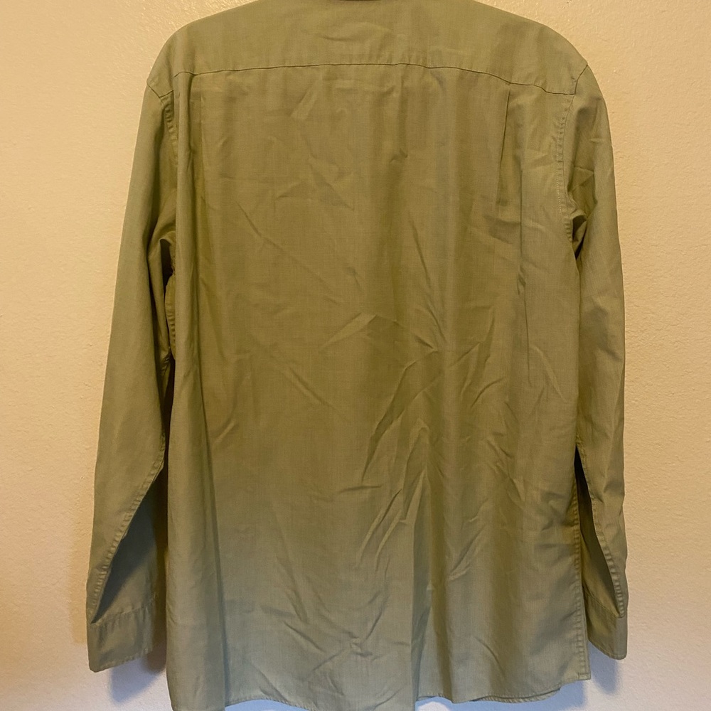 L.L. Bean Men’s Long Sleeve Shirt Medium - Solid - Picture 2 of 4